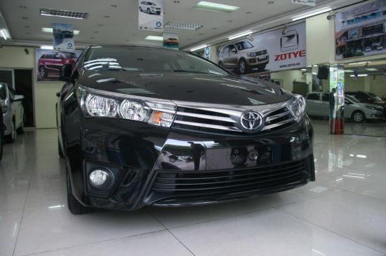 Toyota Altis thế hệ mới về Việt Nam giá gần 1 tỷ đồng